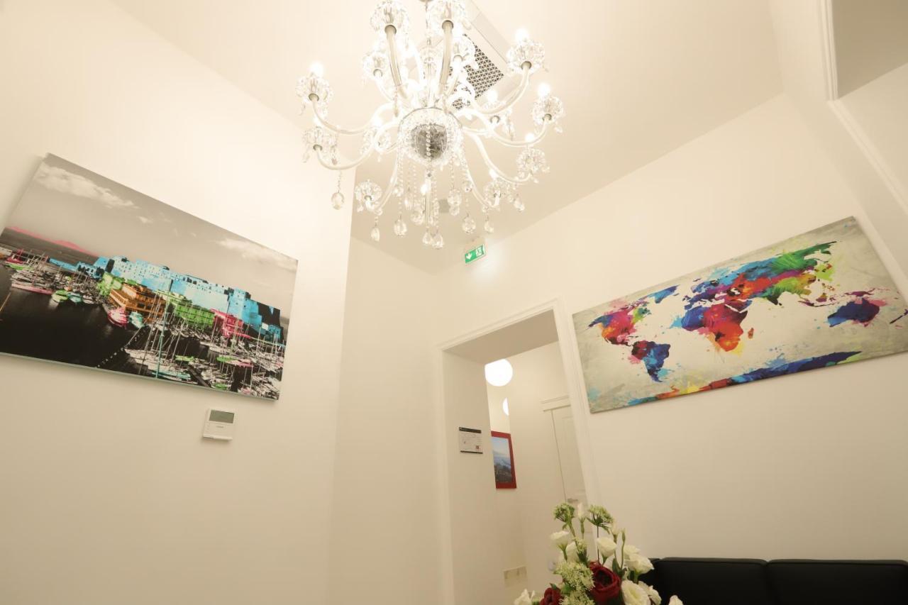 Mecla Suites เนเปิลส์ ภายนอก รูปภาพ